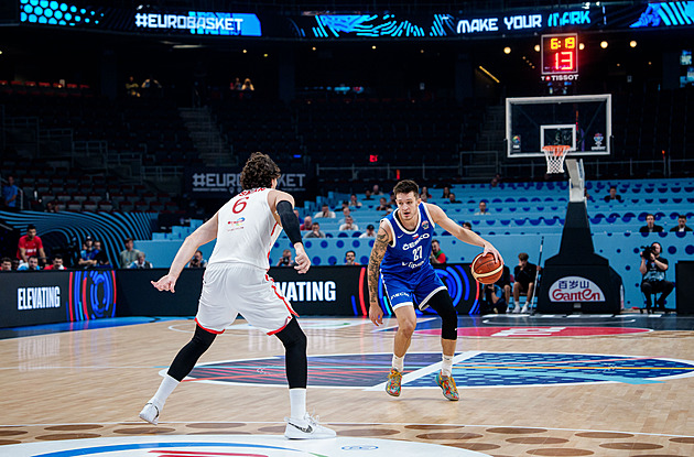 EuroBasket ONLINE: Češi naráží na pevnou tureckou obranu. O náskok z úvodu přišli