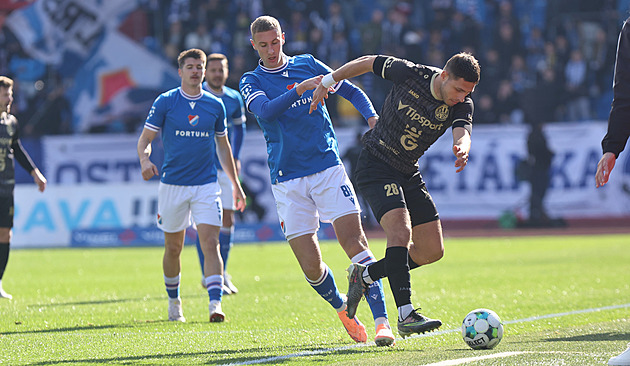 Baník - Hradec 0:1, Galásek na lavičce začal porážkou, jediný gól vstřelil Slončík