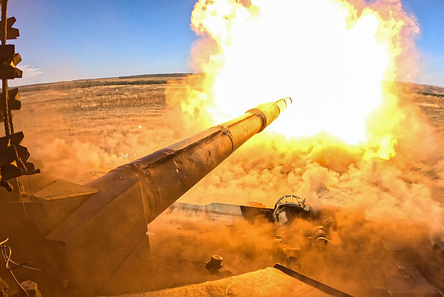 Ocelová mašina se znovu rozjela. Rusové nasyslili tanky a zkoušejí prorvat frontu