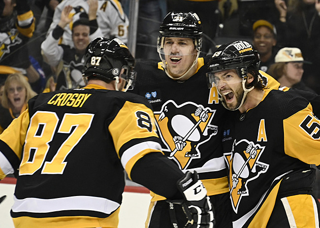 Ottawa deklasovala Boston sedmi góly, Crosby pokořil metu 1700 bodů