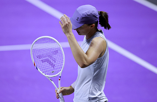 Rybakinová na Turnaji mistryň přehrála Šwiatekovou a je v semifinále