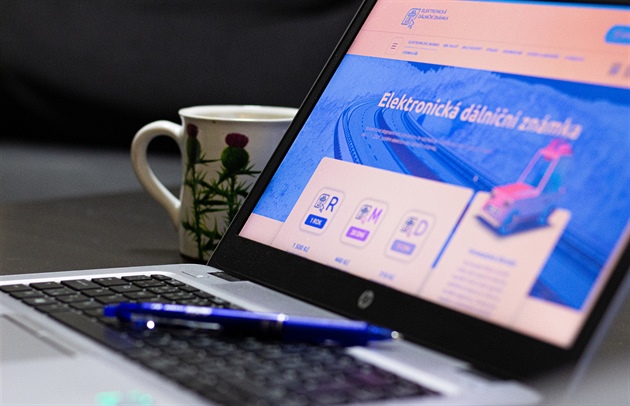 Dálniční známky od ledna zdraží. Přibylo kilometrů, zdůvodnilo ministerstvo