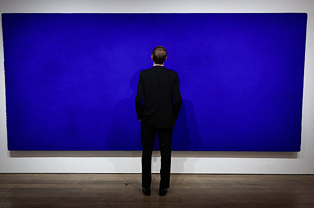 Prodáno za 18 milionů eur. Monochromní obraz francouzského umělce trhl rekord