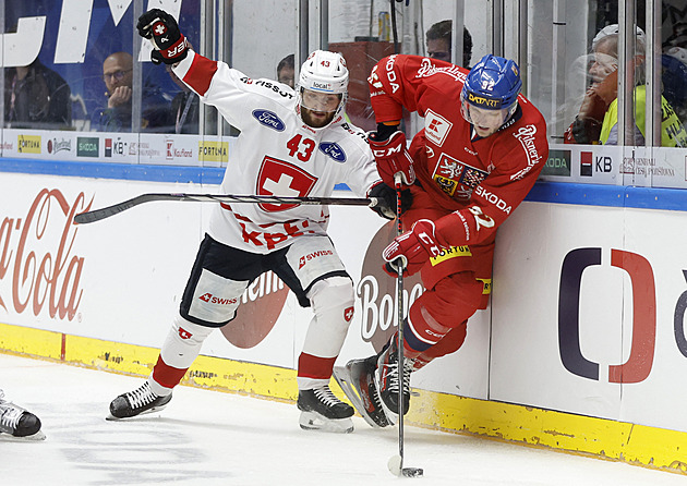 ONLINE: Česko - Švýcarsko 0:0. Kondelíkův gól po kontaktu s brankářem neplatí