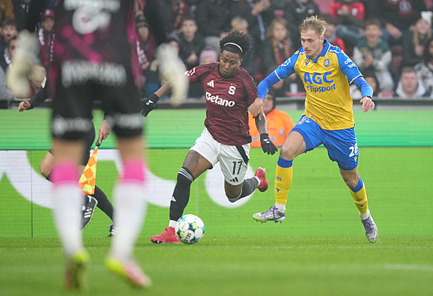 ONLINE: Sparta - Teplice 2:2, čtvrt hodiny před koncem hlavou srovnává Vydra