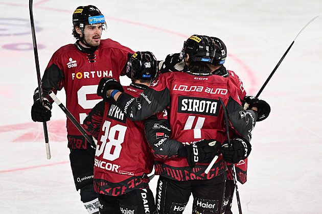 ONLINE: Sparta - Liberec 3:2. Domácí vedou, skóre šťastnou trefou otáčí Hyka