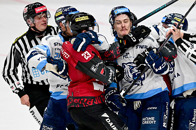 ONLINE: Sparta - Liberec 3:3. Šedesát minut nestačilo, hraje se prodloužení