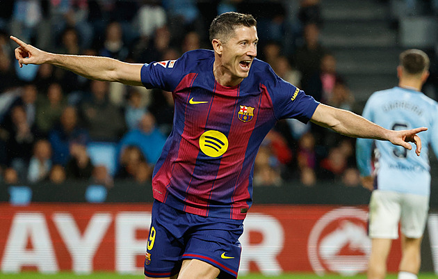 Lewandowski nasázel hattrick, Barcelona se dotáhla na čelo. Real jen remizoval