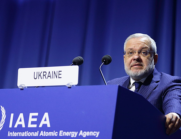 Na Ukrajině provedli protikorupční zátah, Zelenského spojenec uprchl ze země