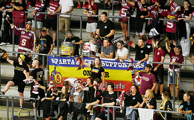 Sparta konejší fanoušky po debaklu v Lize mistrů. Zpětně jim zaplatí cestu do Zugu