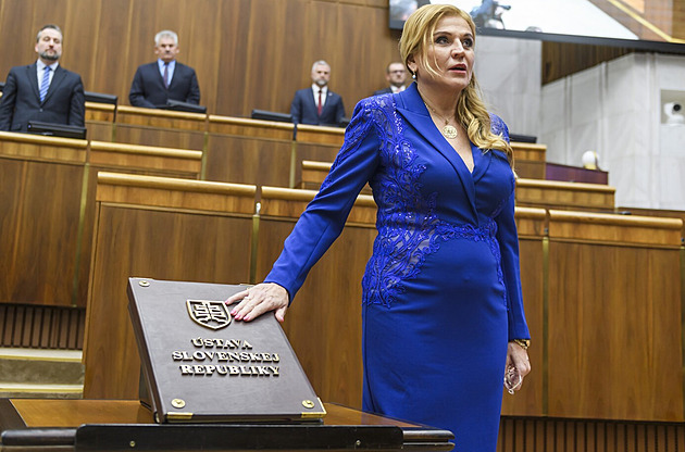 Věštkyně karet ze slovenského parlamentu míří na velvyslanectví do Prahy