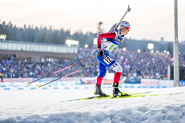 Biatlon ONLINE: První závod nové sezony. Jislová předává na devátém místě