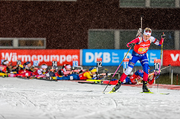 Biatlon ONLINE: První vytrvalostní závod sezony. Davidová kazí druhou ležku