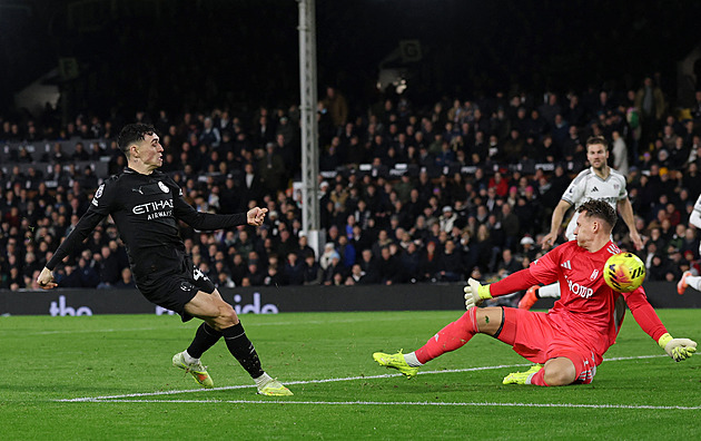 ONLINE: Manchester City drtí Fulham, hraje i Everton. Newcastle a Tottenham bez gólu