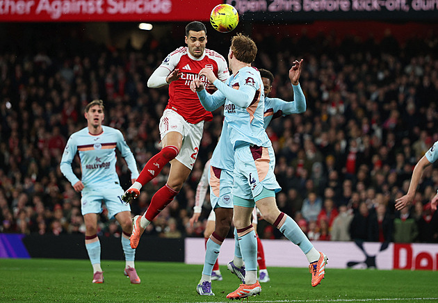 ONLINE: Leeds vede nad Chelsea, z duelu Brightonu a Aston Villy je přestřelka