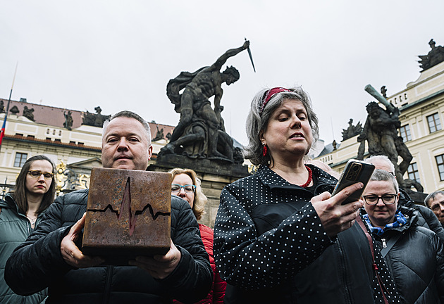 Pavel přijal oběti zneužívání v církvi. Žádají vznik nezávislé komise, ocenily empatii