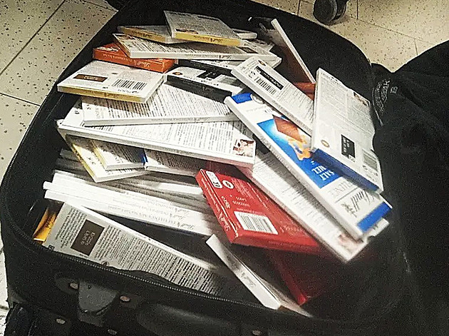 Ukradl čokolády za deset tisíc. Prodal bych je a synovi koupil dárek, tvrdil zloděj