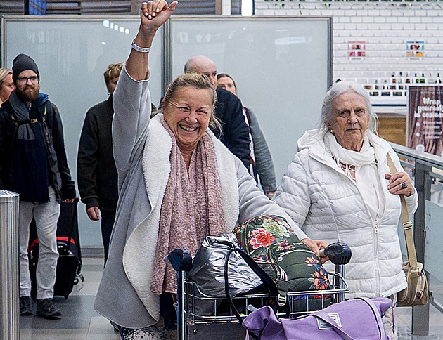 V Praze přistál už devátý spoj s navrátilci z Blízkého východu. Zpátky je již tisíc lidí