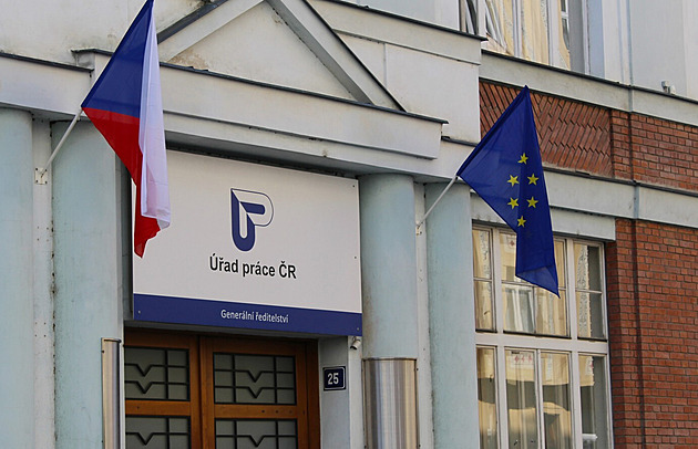 Nezaměstnanost dál roste, nejvíc volných míst má Praha. Generaci Z drtí stres