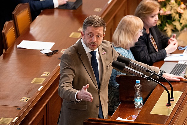 Rakušana nezvolili místopředsedou Sněmovny, k Dozimetru je vyšetřovací komise