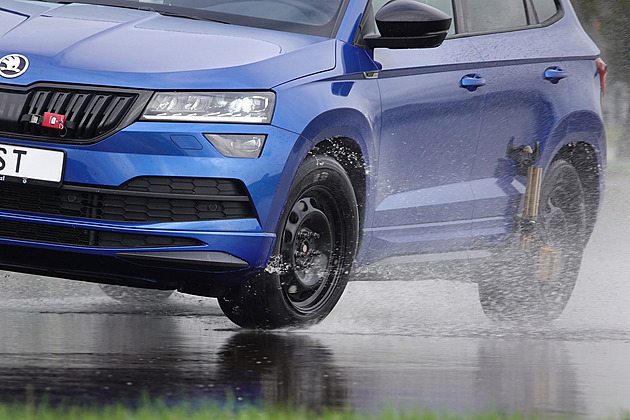 Co ukázal evropský test. Na léto obujte pneumatiky, které umí dobře všechno