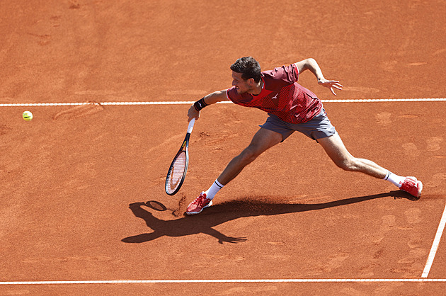 Kopřiva na antuce v Madridu jasně přehrál Číňana, čeká ho bývalý vítěz