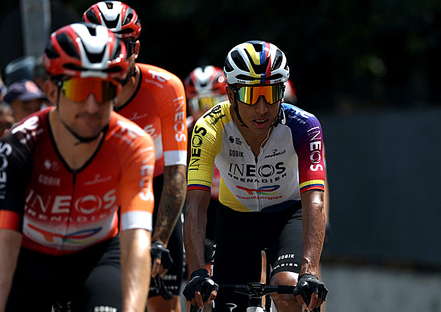 Konečně vystupuje z vlastního stínu. Bernal se vrací do popředí, akorát včas