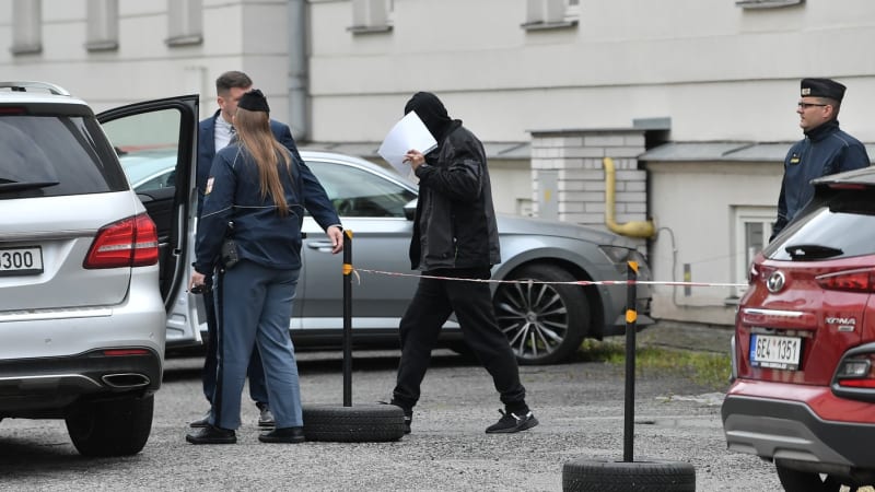 První vyjádření muže, který měl ukrást lebku svaté Zdislavy. Jedné věci lituje