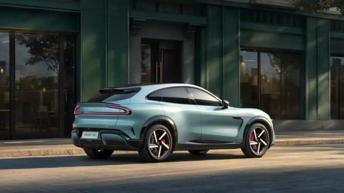 Xiaomi slaví. Jeho YU7 GT se na Nordschleife stalo nejrychlejším SUV. Pokořilo nejvýkonnější Audi RS Q8