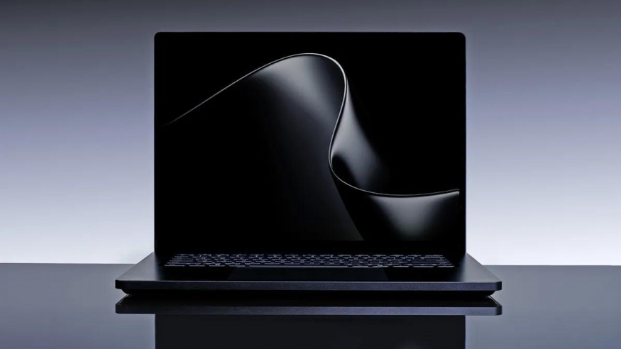 Magnetický USB-C port? Surface Laptop Ultra zřejmě skrývá originální způsob nabíjení
