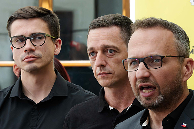 Zkontroluje NKÚ hospodaření ČT? Opozice má podmínku, pojistku v Ústavě
