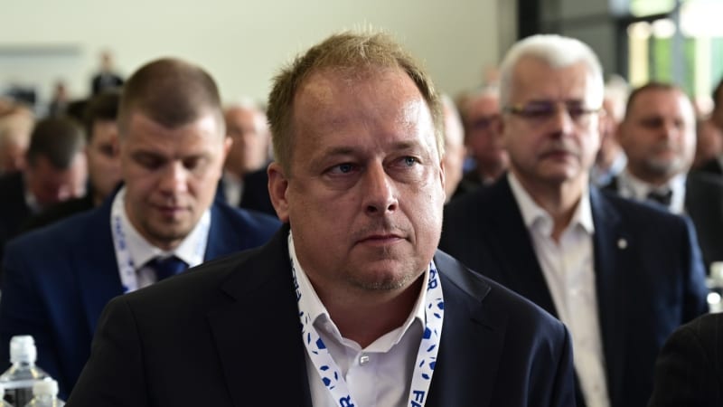 Válka FIFA s UEFA: Trunda podpořil Infantinův kontroverzní návrh, Tvrdík se důrazně ohradil